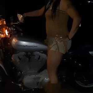 Meet your Posher, Carrie